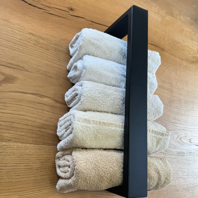 Wandhandtuchhalter aus Metall – Modernes Industriedesign für Bad | Taormina Design